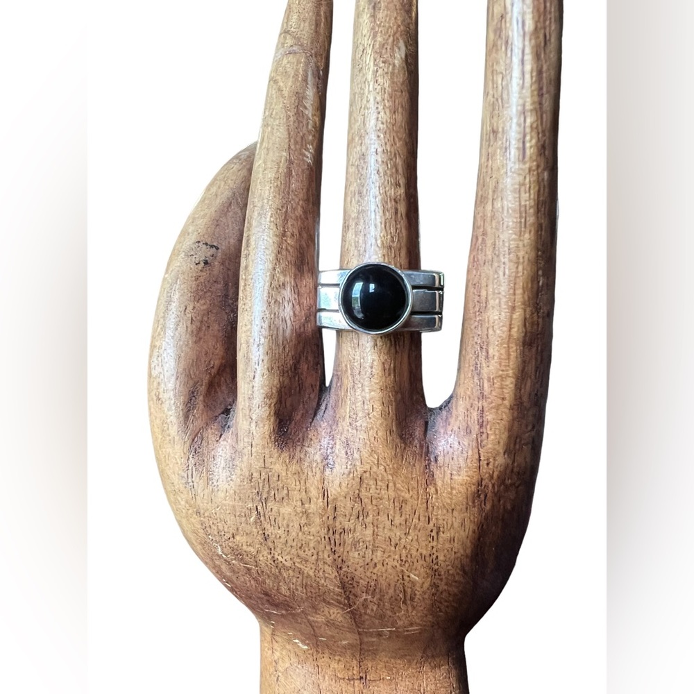 VTG retired Silpada black onyx ring